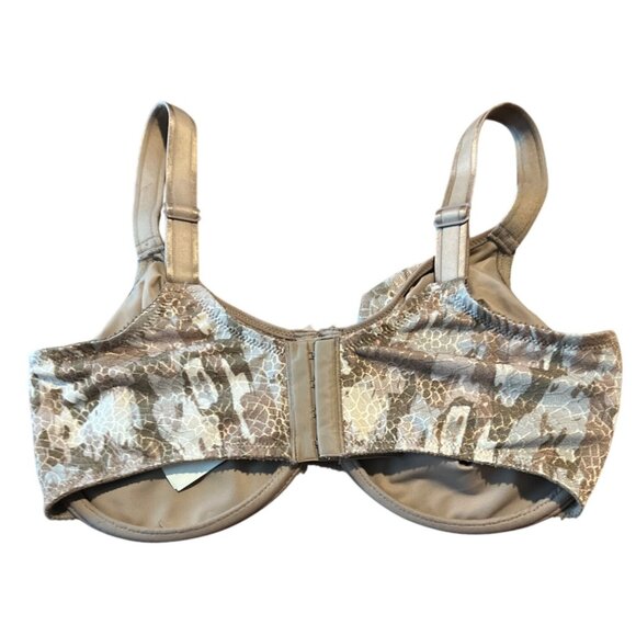 Chantelle Women's C Magnifique Seamless Bra 18910 34F - Picture 3 of 6